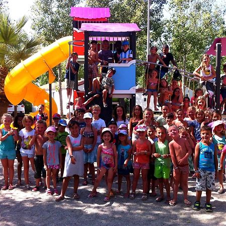 Camping Club L'Air Marin Виас Экстерьер фото