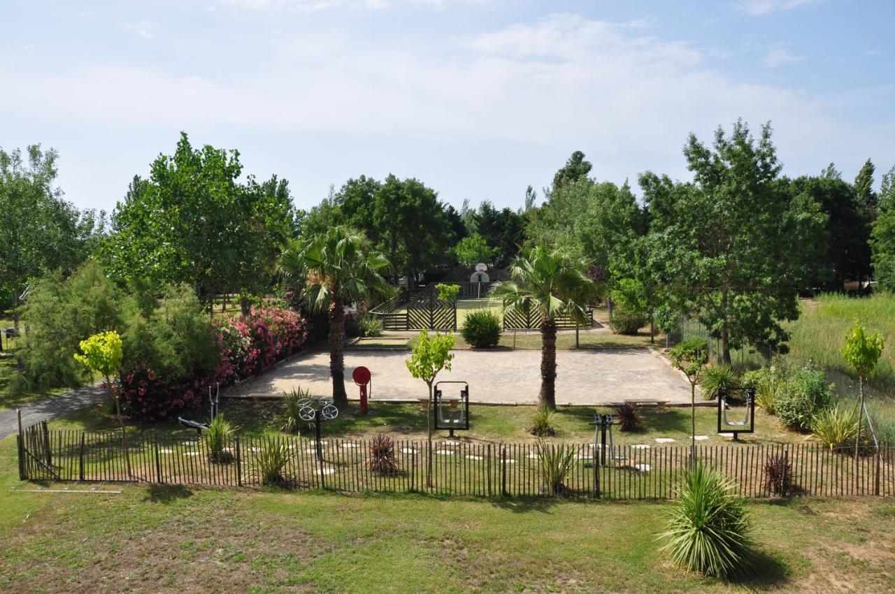 Camping Club L'Air Marin Виас Экстерьер фото