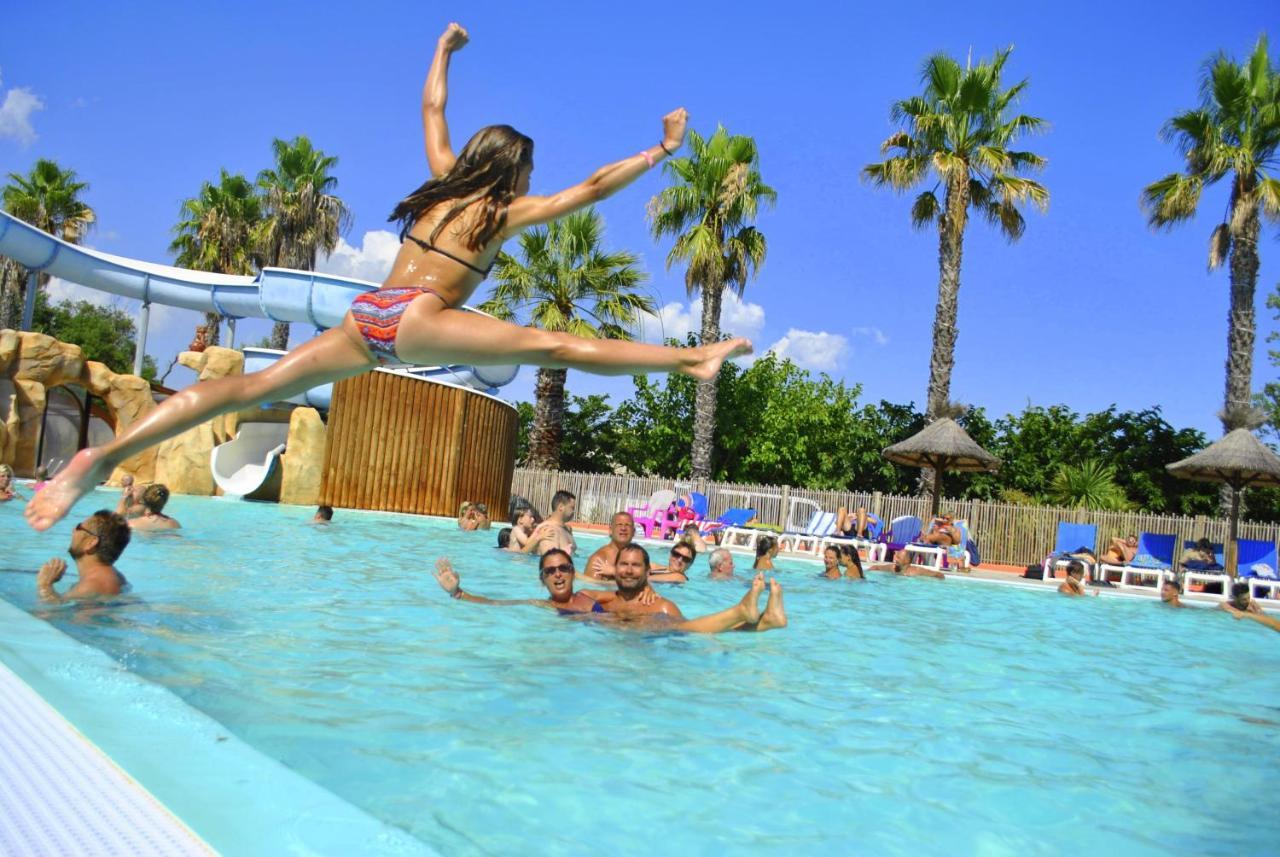 Camping Club L'Air Marin Виас Экстерьер фото